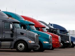 California retrasa revocación a 17 mil licencias de conducir comerciales tras demanda de inmigrantes