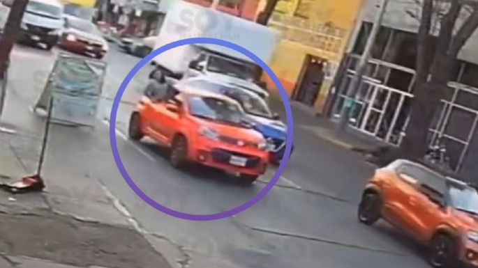 Intento de secuestro en Naucalpan moviliza a locatarios tras escuchar gritos (VIDEO)