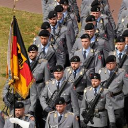 Alemania aprueba plan para atraer más reclutas militares sin recurrir al servicio obligatorio