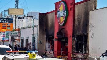 Caso incendio en Waldo’s: dueños de la tienda siguen sin declarar a un mes de la tragedia