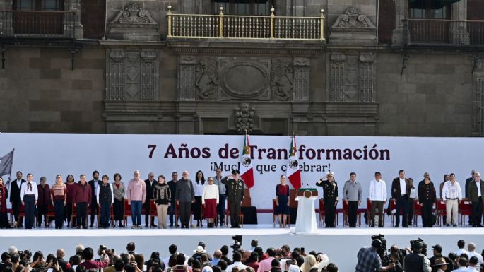 Ante un Zócalo abarrotado, Sheinbaum denuncia campañas sucias nacionales y extranjeras