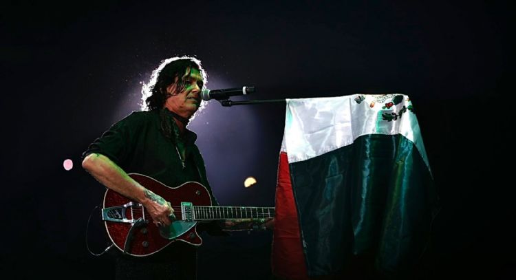 Caifanes trasciende con show 360 grados en el Palacio de los Deportes