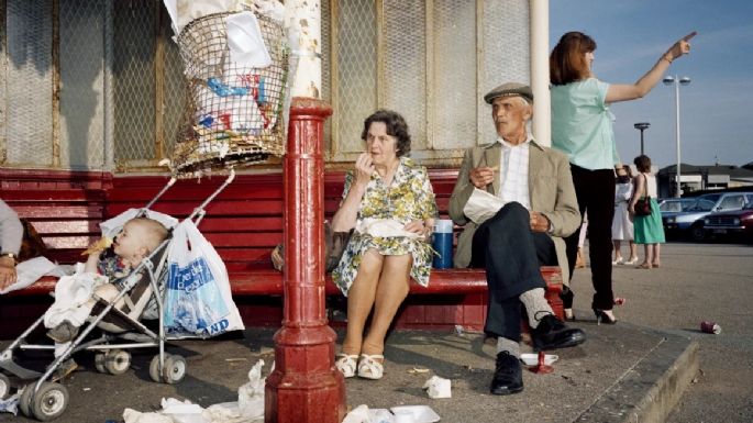 Martin Parr, leyenda de la fotografía contemporánea, falleció a los 73 años