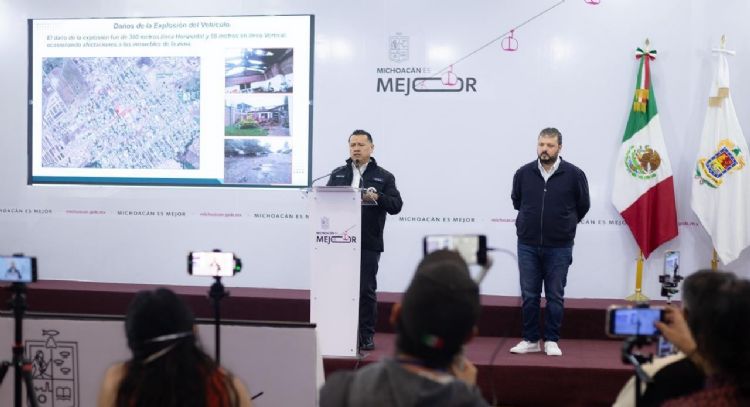 Asciende a seis el número de personas muertas por explosión de coche bomba en Coahuayana