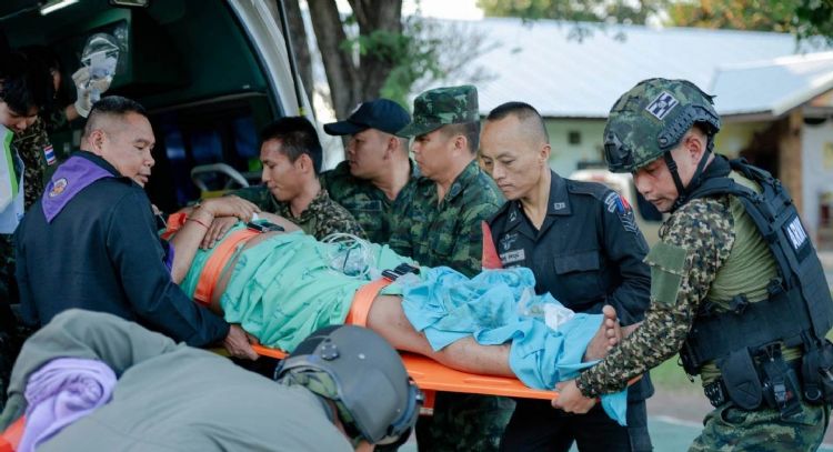 Tailandia lanza ataques aéreos en la frontera con Camboya mientras se reavivan las tensiones