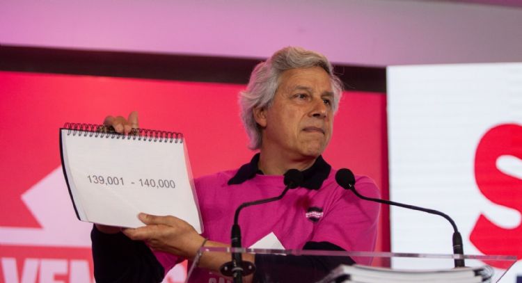 Claudio X. González reúne las firmas para que el Congreso analice su reforma electoral