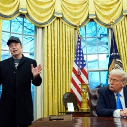 Trump dice que planes de guerra no deben compartirse con Musk por sus intereses empresariales