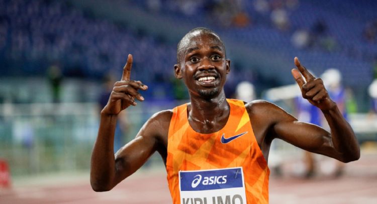 Ugandés Jacob Kiplimo rompe el récord mundial de media maratón en menos de 57 minutos