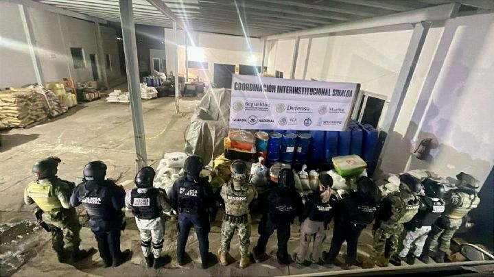 Decomisan 4 mil 700 litros de metanfetamina líquida en Sinaloa