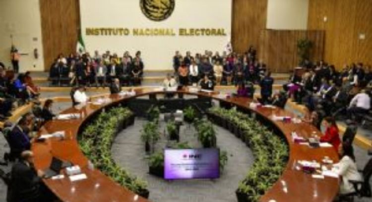 El INE rechaza petición del Congreso para bajar candidatos de la elección judicial