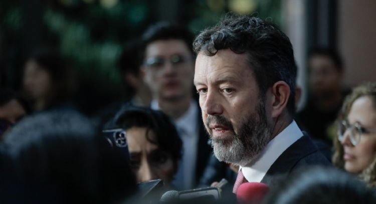 Embajada de China se lanza contra Larry Rubin por criticar acercamiento de México a los BRICS