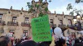 “¡Alfaro sí sabía!”, reprocharon asistentes a la "Vigilia y luto nacional" en Jalisco