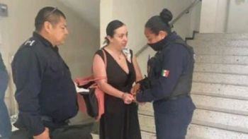 Periodista acusa al alcalde de Cadereyta de expulsarla del Cabildo (Video)