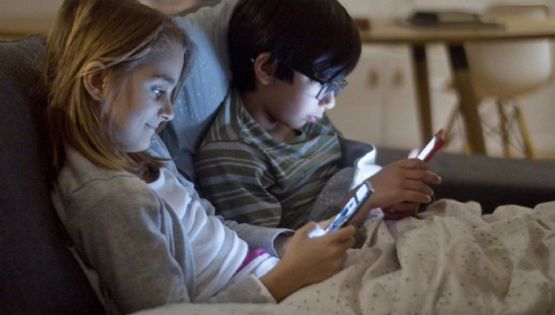 Google vs Meta: dos posturas sobre la verificación de edad para proteger a los niños online