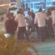 El secretario del Ayuntamiento de Torreón niega haber golpeado a jóvenes afuera de un bar (Video)