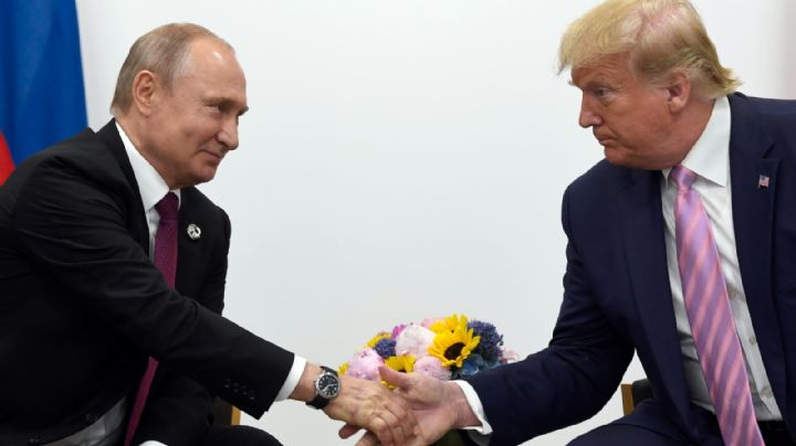 Trump y Putin acuerdan cese al fuego y paz duradera en Ucrania