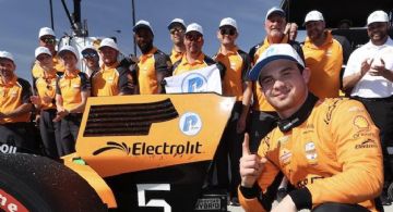 Pato O’Ward consigue la Pole Position en la IndyCar en Thermal (Video)