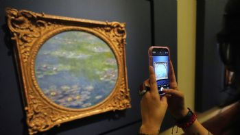 Un Monet del Museo de Dallas vuelve a México con muchos amigos