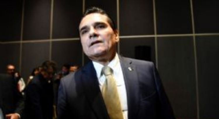 Silvano Aureoles usó firma falsa para evitar ser capturado: FGR