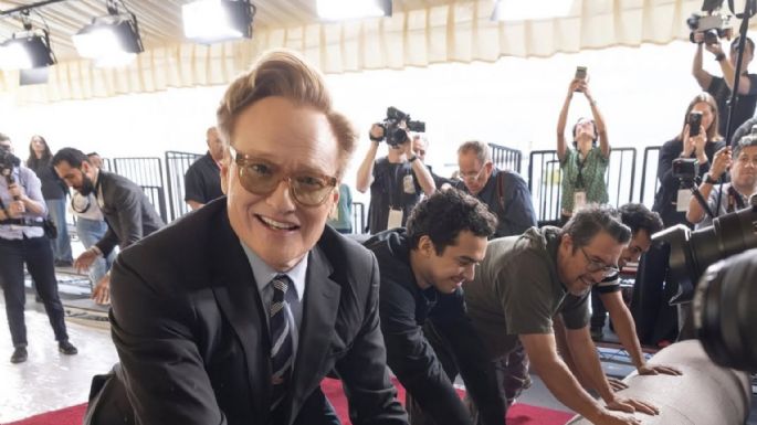 Conan O'Brien lanza dardo a Trump y Putin con un chiste sobre Anora en los Oscar 2025