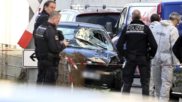 Un conductor embiste a una multitud con su coche en Alemania; hay dos muertos y diez heridos