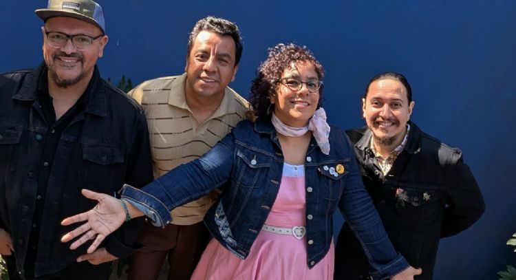 La Santa Cecilia, candente bohemia en el Teatro Metropólitan (Videos)