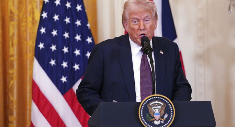 Trump anuncia aranceles a productos agrícolas a partir de abril