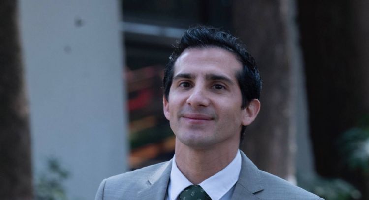 Rommel Pacheco evita hablar de violencia en el deporte y deja plantada a atleta