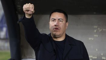 “Presión es estar en Gaza y no saber si vas a vivir o morir”: responde Efraín Juárez tras críticas