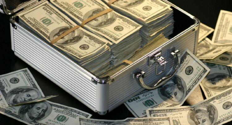 Estados Unidos calcula que en México se lavan 44 mil millones de dólares al año