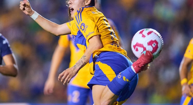 Lizbeth Ovalle anota espectacular gol acrobático para Tigres en la Liga MX Femenil (Video)