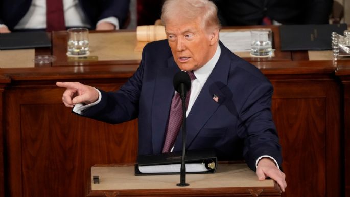 Trump pide a la Corte Suprema permitir restricciones a ciudadanía por derecho de nacimiento