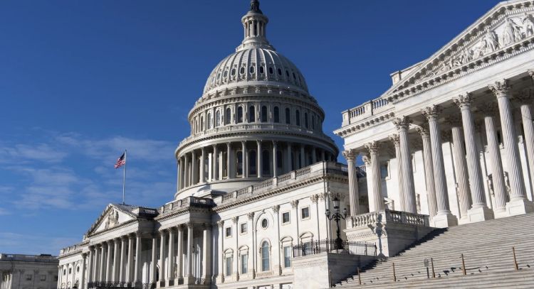 Senado de EU bloquea intento por frenar a Trump de eventual ataque a Cuba