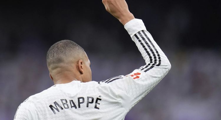 Con goles de Mbappé y Vinícius el Real Madrid venció 2-1 al Rayo Vallecano