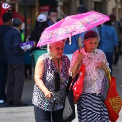 El calor en pacientes con problemas cardiovasculares aumenta riesgo de hipotensión y arritmias: experta