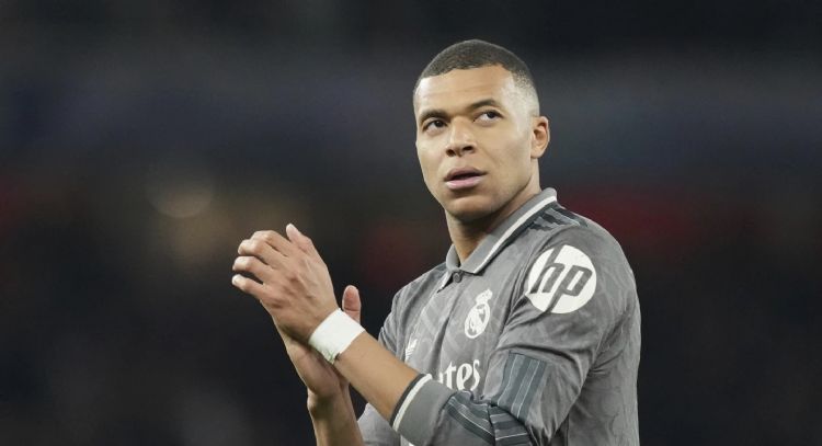 Kylian Mbappé será baja del Real Madrid por tres semanas tras lesionarse la rodilla izquierda