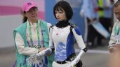 Foto ilustrativa de la nota titulada: Robots humanoides corren media maratón en China junto a competidores de carne y hueso