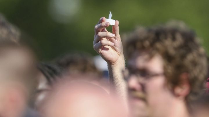 Surgen preguntas sobre cómo hijastro de una policía se convirtió en acusado del tiroteo en Florida