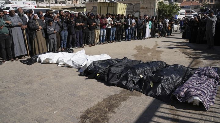 Miles de niños de Gaza están desnutridos por el bloqueo alimentario de Israel, dicen grupos de ayuda