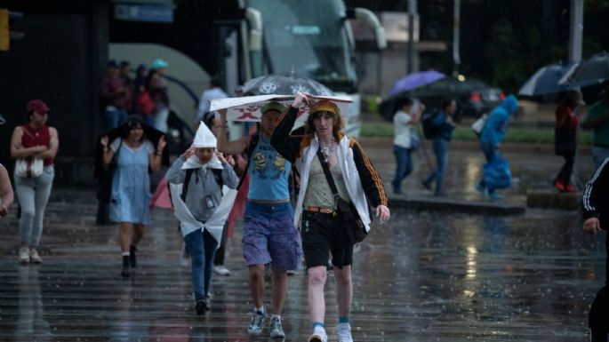 Se vuelve estacionario el frente frío 37; ¿dónde habrá chubascos y lluvias fuertes este jueves?