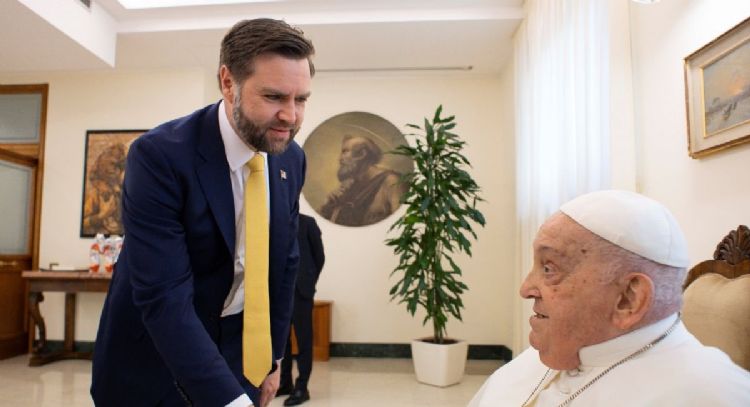 Trumpistas quieren un papa “lo suficientemente blando para controlarlo”: corresponsal en el Vaticano