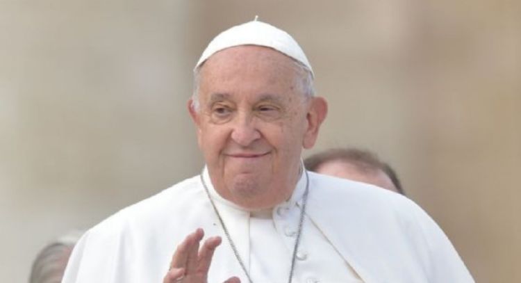 Alertan sobre fraudes cibernéticos que aprovechan el fallecimiento del papa Francisco