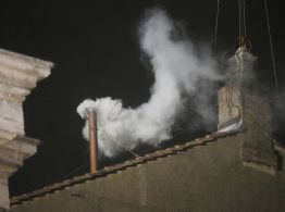 De "cónclave" a "fumata blanca": un glosario de términos usados en una transición papal