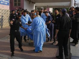 Hombres armados matan al menos a 26 visitantes en complejo turístico en la India