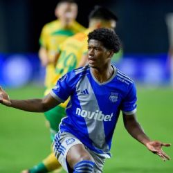 Rescatan a familia de futbolista ecuatoriano tras ser secuestrada