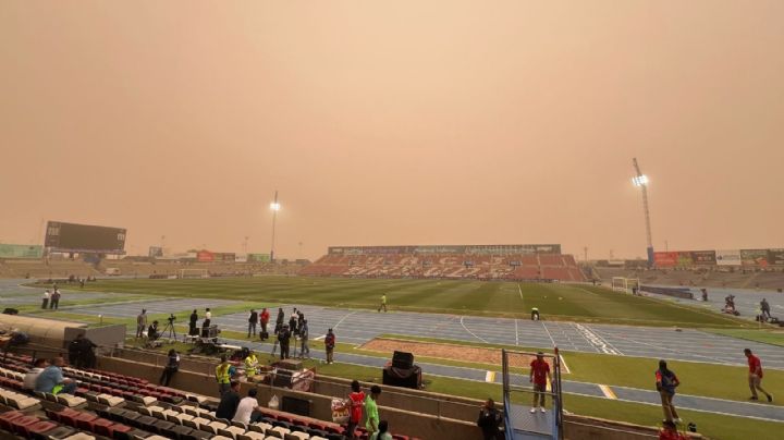 Una tormenta de arena retrasa el partido de Play-In de FC Juárez contra los Pumas (Videos)