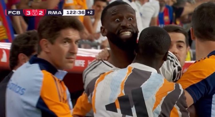 Antonio Rüdiger se disculpa por lanzar hielo al árbitro en la final de la Copa del Rey