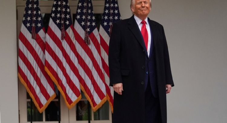 Gobierno de Trump busca recortar 100 millones de dólares en contratos federales con Harvard