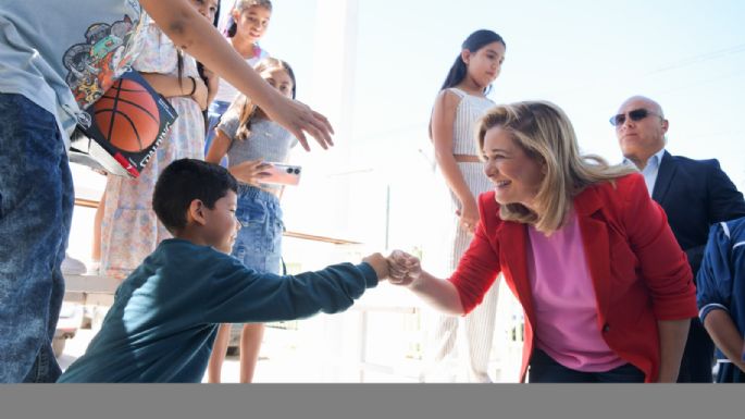 Gobernadora María Eugenia Campos festeja en Delicias a las niñas y niños en su día