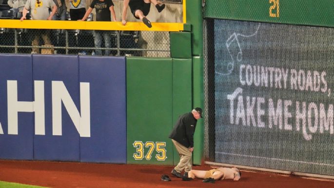 Hombre cae desde un muro de más de seis metros en PNC Park durante juego de los Piratas